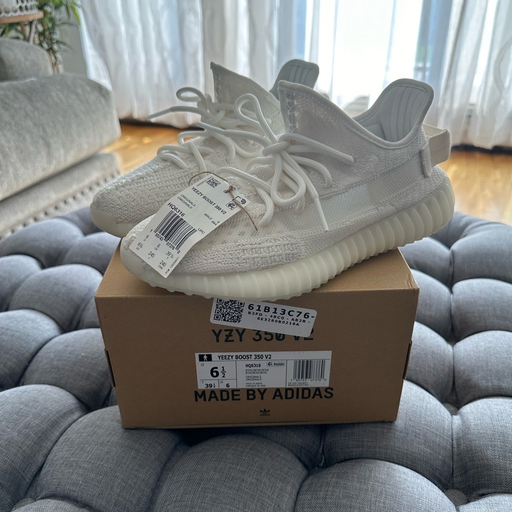 Yeezy Boost 350 V2 Bone